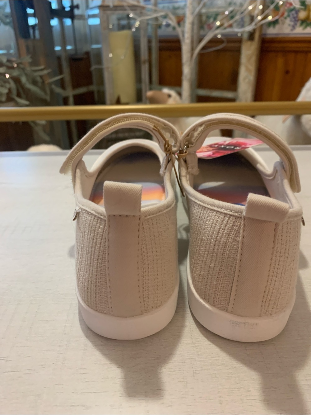 Roxy Women’s Beige Mary Jane Sneakers with White Soles - Picture 4 of 9